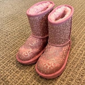 Girls pink leopard Ugg boots
